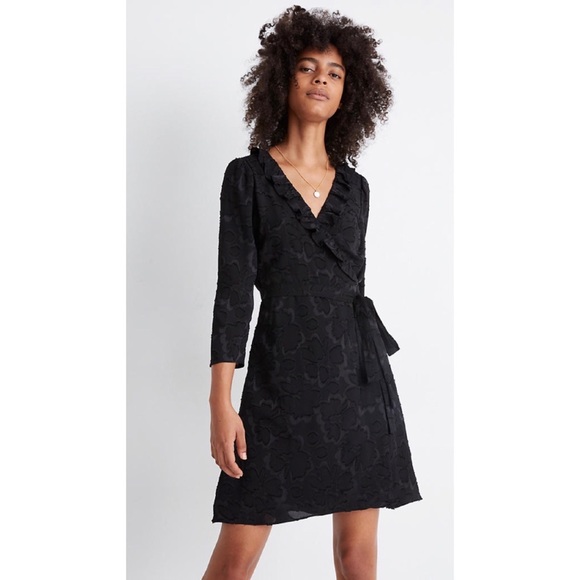 Madewell Dresses & Skirts - NWT Madewell Ruffle Wrap Ruffle Jacquard Dress